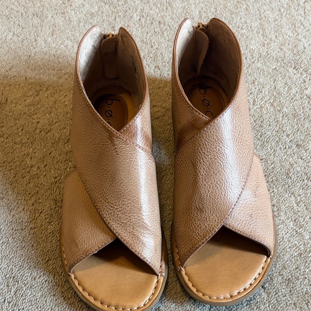 b.o.c. Women's Brown Peep-Toe Sandals